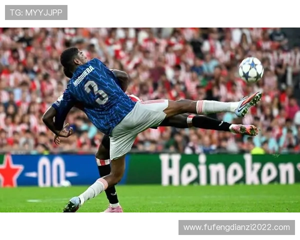 萨利巴半场被换下莫斯克拉登场引领下半场比赛走势分析